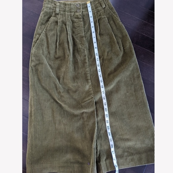 Vintage corduroy high waisted midi skirt - Picture 2 of 8